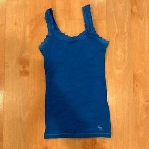 Abercrombie & Fitch basic blue lace trim top kids small